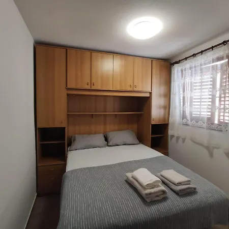 Cute Corner Apartament